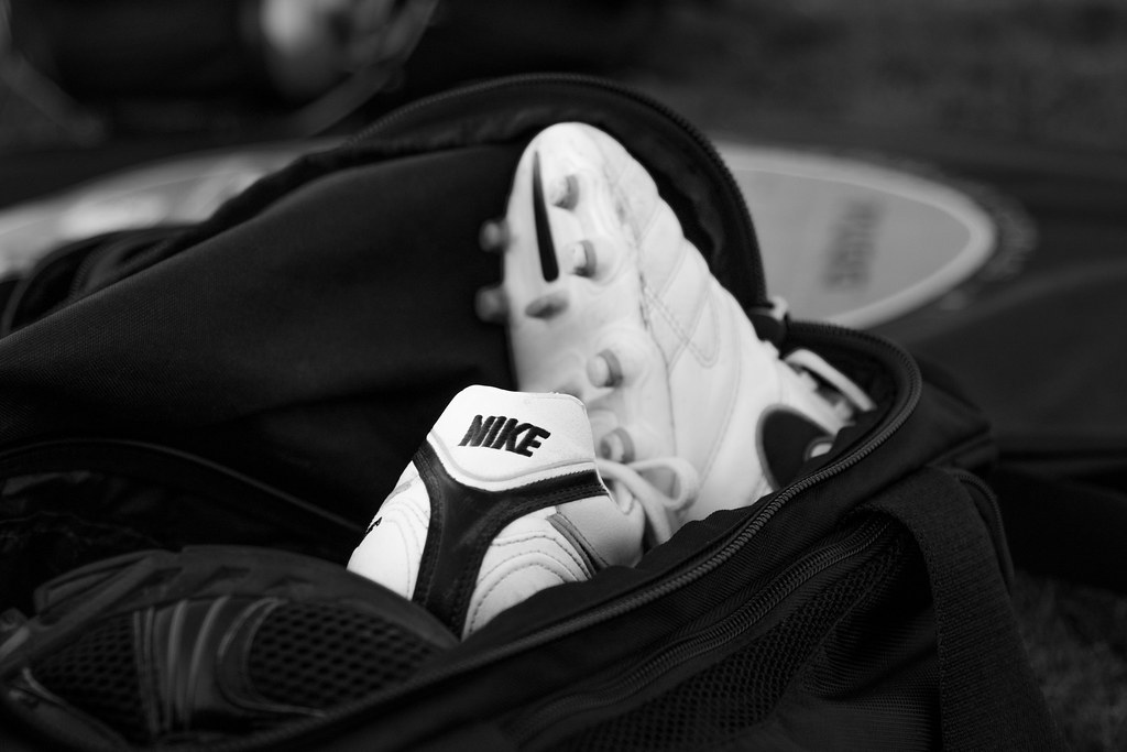 Sac, gourde et accessoires indispensables du footballeur joe.c.dimas@gmail.com